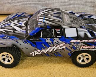 Traxxas 58024- Blue Slash 1/10 RTR Electric 2WD Short Course Truck w/TQ 2.4GHz