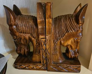 Vintage-Alii Honolulu Horse Head Bookends Hand Carved Monkey Pod Wood 10” X 5”