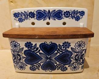 ARABIA Blue and White Hearts Wall Mountable Salt Cellar