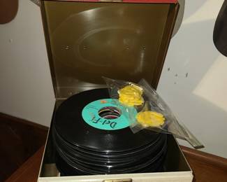 Record carrier and 45s