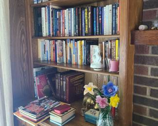 Books/decor