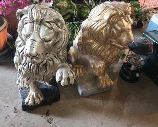 Pair of concrete lions