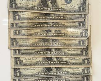 Collection of 10 - 1935 Dated $1 Silver Certificate Notes