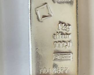 New Condition Valcambi Suisse .999 Fine Kilo (32.15 Oz) Silver Bar with COA