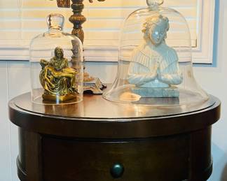 Sweet Round End Table 