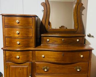 Beautiful Oak Dresser with Lots of Storage 