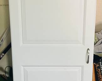 Nice Cabinet/Pantry with (5) Shelves