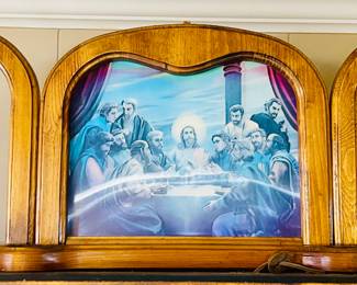 Beautiful Last Supper Surrounded by Sacred Heart of Jesus & the Virgin Mary