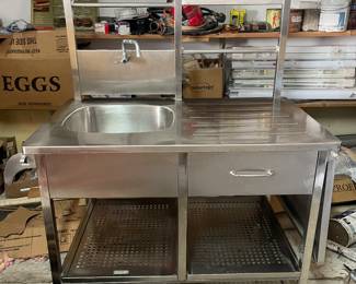 Super Cool Stainless Steel Outdoor Portable Sink with Work Station