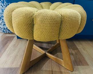 Mid Century Modern 
   Heywood Lakefield Vanity Stool