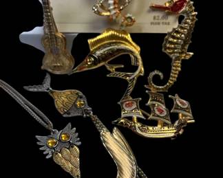 Pins Pendants Giovanni, Spain Others