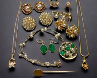 Trifari Other Faux Gold Jewelry Pieces