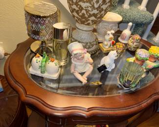 pretty furniture