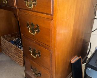 sturdy little Huffman Boyle desk