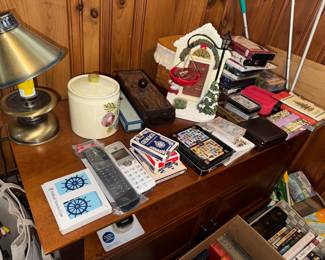 nice serviceable desk 