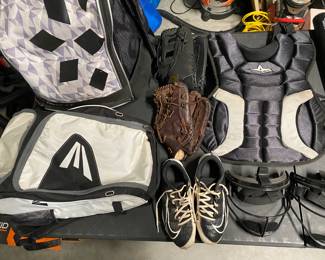 AWESOME LARGE SET OF YOUTH SPORTS GEAR, HELMETS, BATS, SHIN GUARDS VERY NICE LOT.