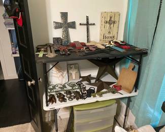 LOTS OF CROSSES TEXAS STARS AND GIANT KEYS.