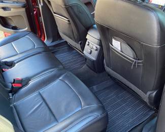 GORGEOUS 2017 FORD EXPLORER XLT FWD 2.3 LITER ECOBOOST LOADED SEE FACTORY STICKERS POSTED. NEW TIRES AND NEW BATTERY.