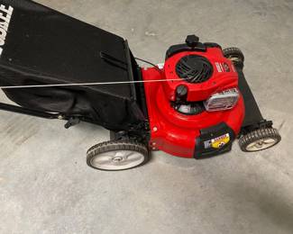 HUSKEE GAS POWERED MOWER
