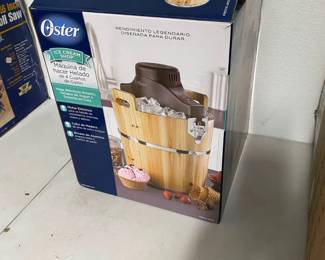 LIKE NEW ELECTRIC ICE CREAM FREEZER.
