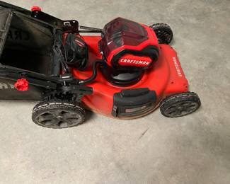 CRAFTSMAN LIKE NEW 60 VOLT LAWNMOWER.