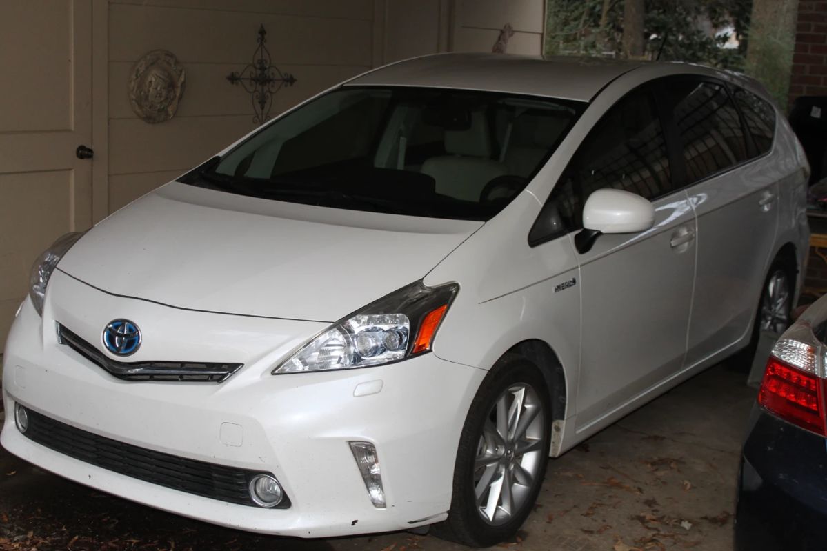 2013 Toyota Prius Hybrid V 5 door wagon with 102K miles