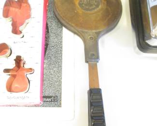 "Jotul" Norwegian Cookie Iron