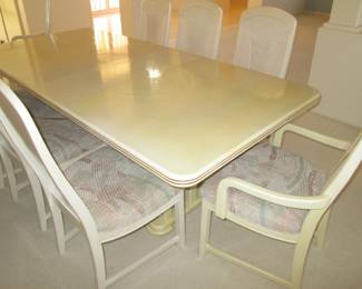 Table Size:  62" X 40" + 2-12" Leaves