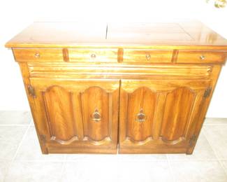 Sewing Machine Cabinet