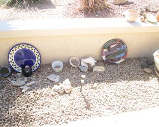 Pots, Rocks & Shells. A VERY FULL YARD!