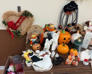 Halloween & Fall Decor 