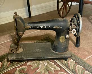 OLD SINGER FOR PARTS