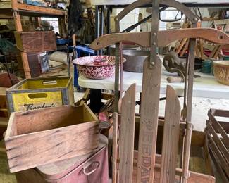 VINTAGE SLED