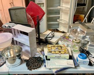 KITCHENWARES, HOUSEWARES
