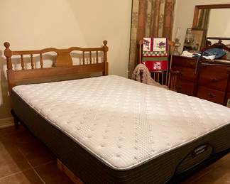  BEAUTYREST QUEEN SIZE ADJUSTABLE BED, QUEEN HEADBOARD