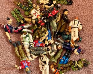 VINTAGE G I JOE FIGURINES