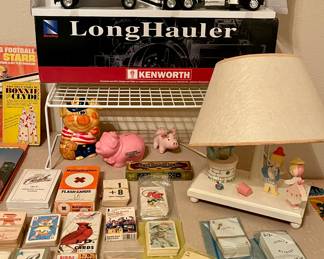 VINTAGE CARDS AND GAMES, KENWORTH LONG HAULER TRUCK