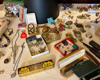 VINTAGE JEWELRY & WATCHES, MADE IN GERMANY US ZONE OPERA HARMONICA IN ORIGINAL TIN