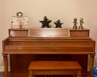 1990 ESTEY PIANO 
