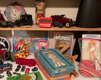 VINTAGE WOOD ROLLER DERBY SKATE BOARD, HEATHCLIFF LUNCHBOX, PAPER DOLLS-BARBIE, SKIPPER