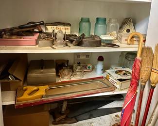 VINTAGE DECOR