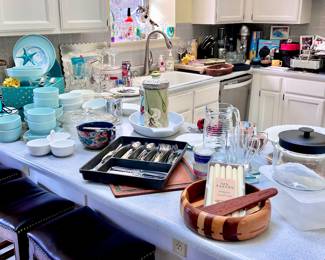 Kitchen Items, Dishes and Decor