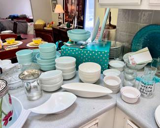 Dishes / Dinnerware