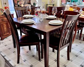 Kitchen Table and Chairs