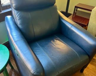 Zhejiang Home Point Furniture Co Dual Power Recliner 