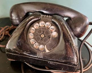 1949 rotary dial telephone