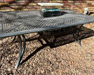 Patio Table with built-in gas heater
