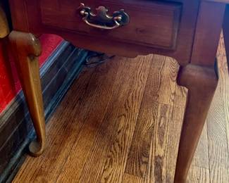 Ethan Allen  Side Table  