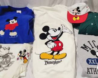 Walt Disney World Authentic Mickey Mouse Clothing Size XL XXL