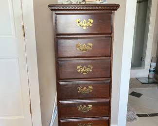 7 drawer lingerie chest